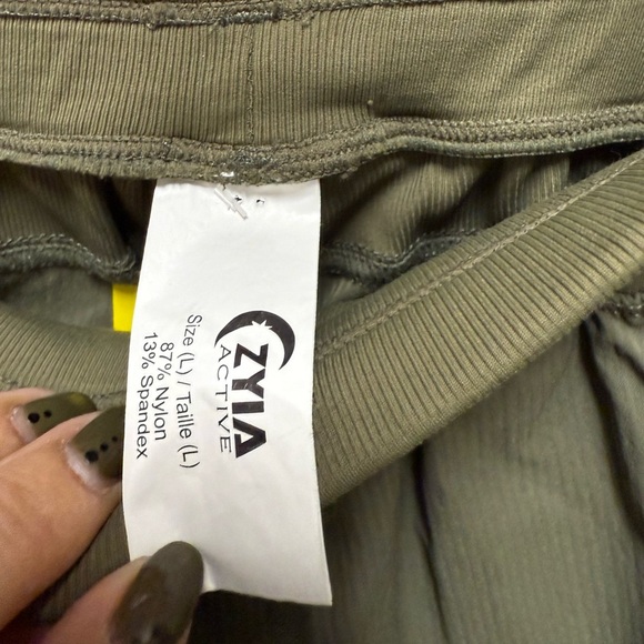 Zyia Active Olive Green Joggers Size L - Picture 2 of 3